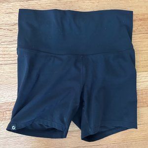 Oiselle Basic Bird Shorts, Size 6